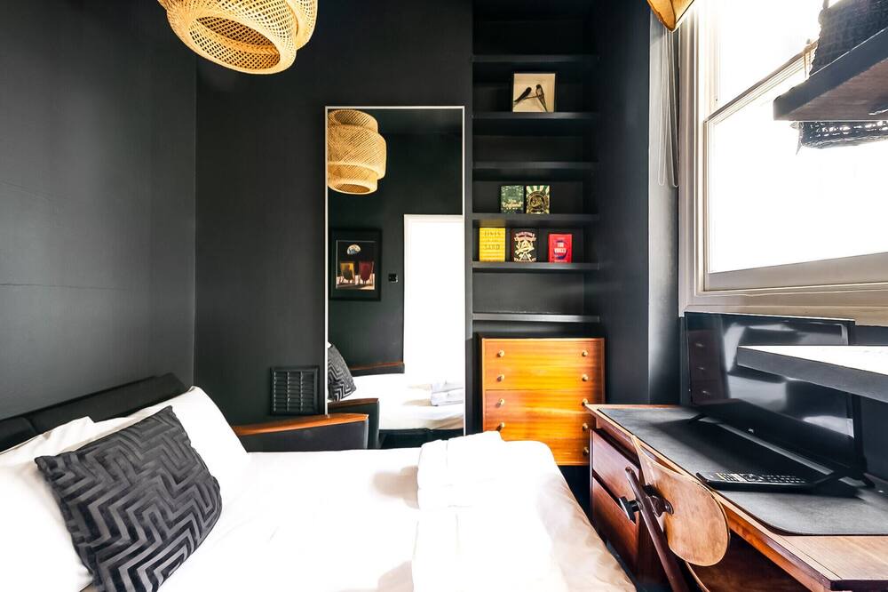 Photo of Bedroom in Dalston