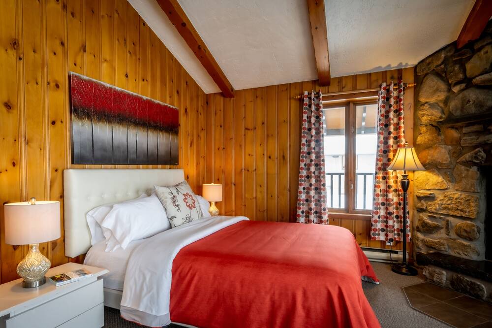 Photo of Bedroom in Sainte-Agathe-des-Monts