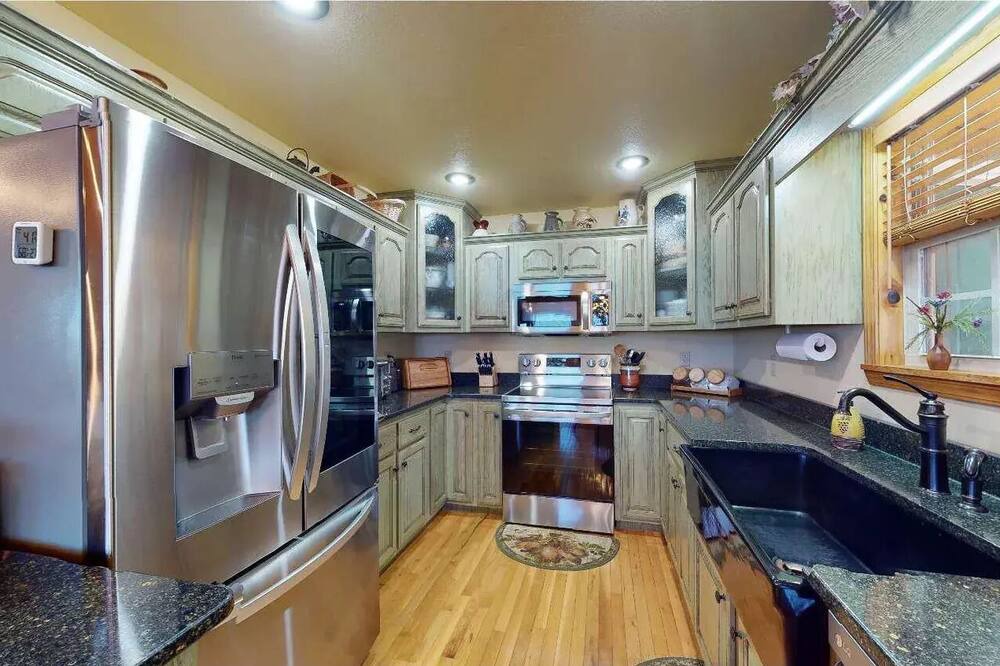 Photo of Kitchen in Brasstown