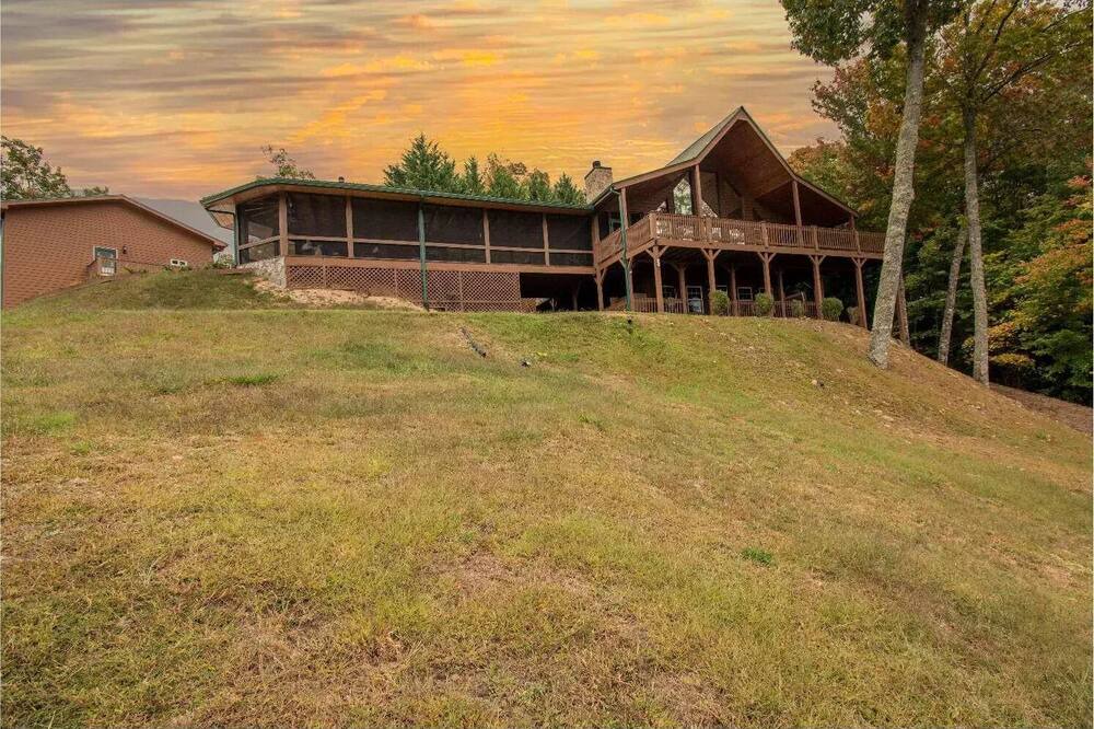 Photo of Outdoor in Brasstown