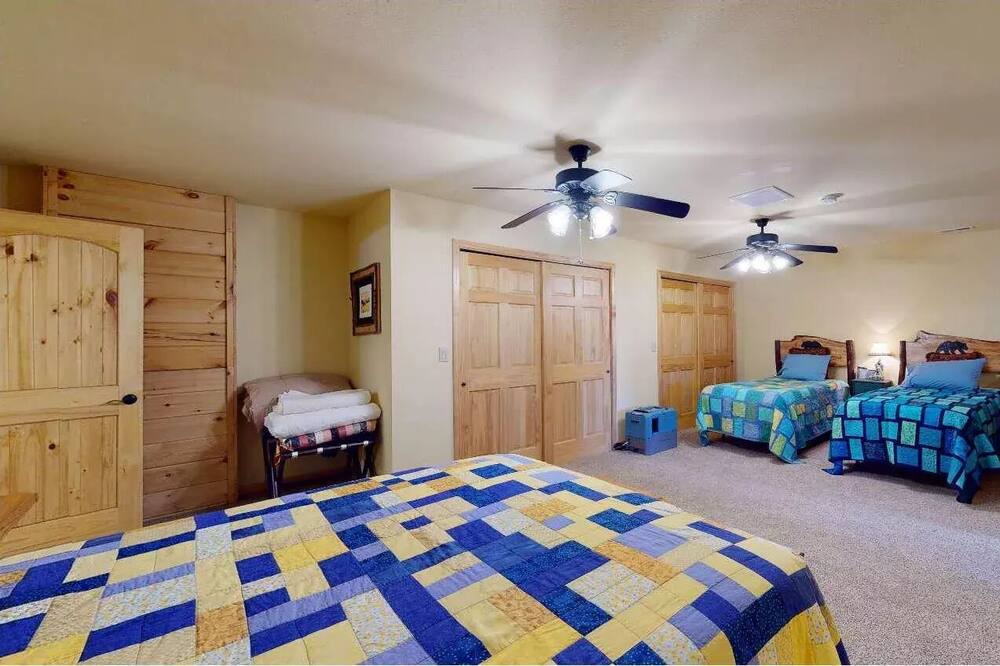 Photo of Bedroom in Brasstown