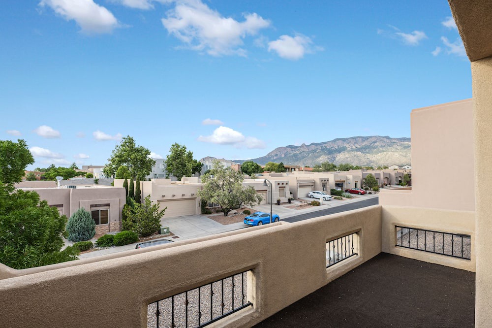 Photo of Outdoor in Desert Ridge Place