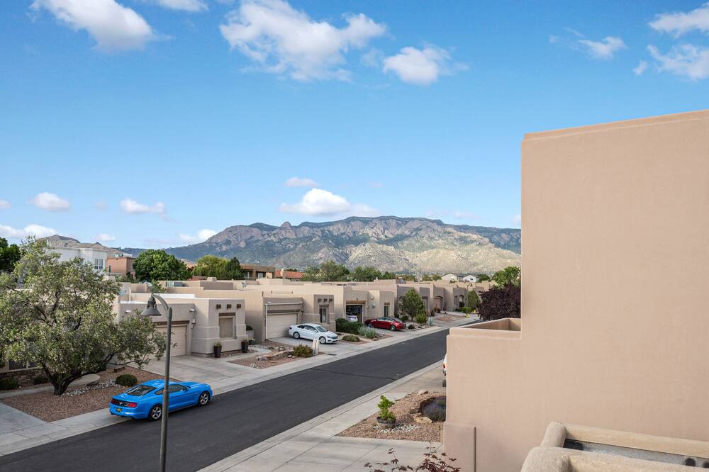 Photo of Outdoor in Desert Ridge Place