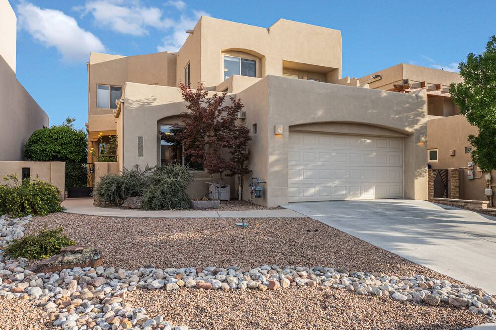Photo of Outdoor in Desert Ridge Place