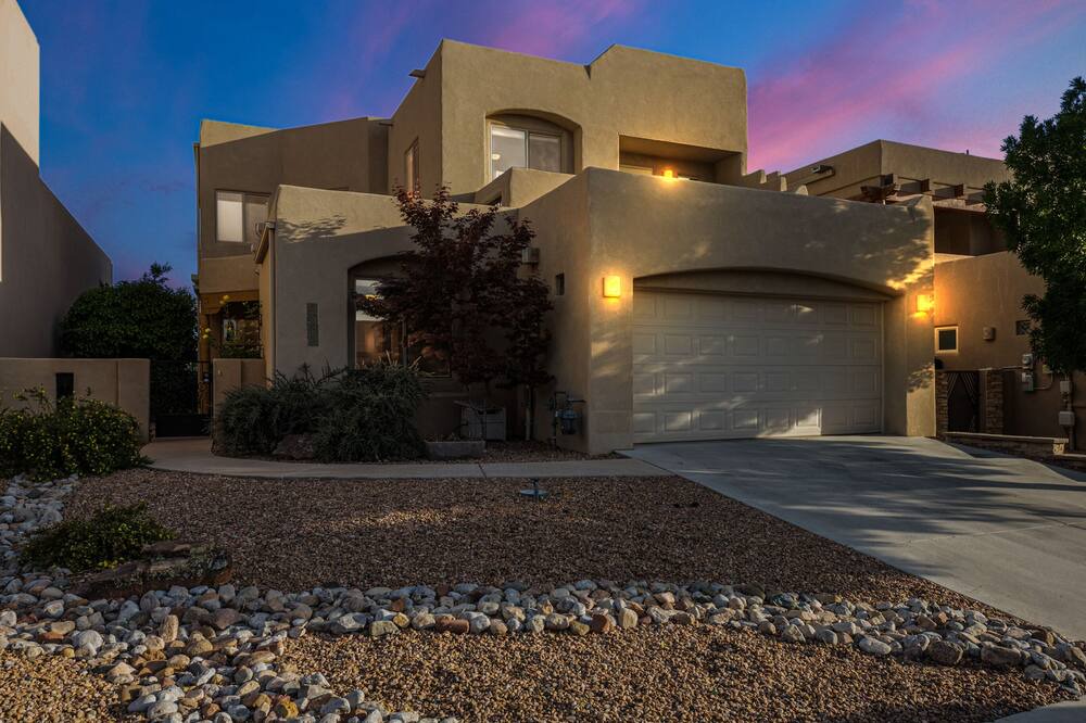 Photo of Outdoor in Desert Ridge Place