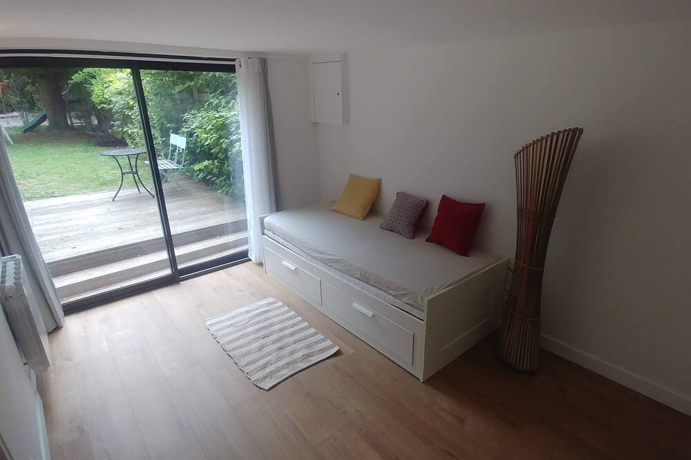Photo of Others in Clamart