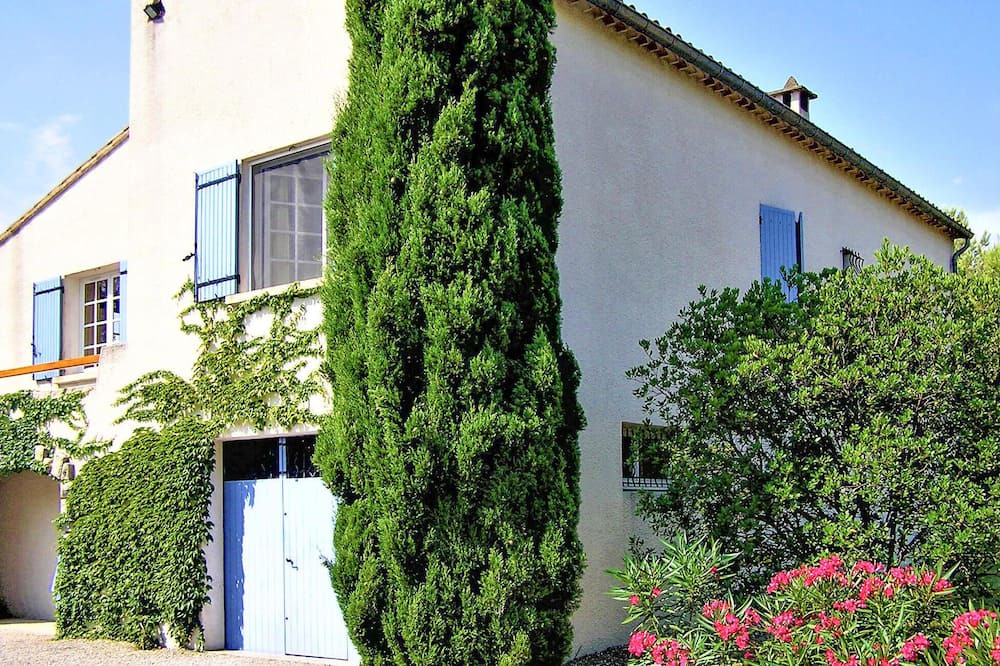 Photo of Outdoor in Pompignan