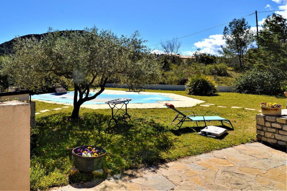 Photo of Outdoor in Pompignan