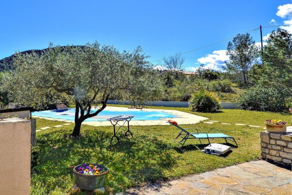 Photo of Outdoor in Pompignan