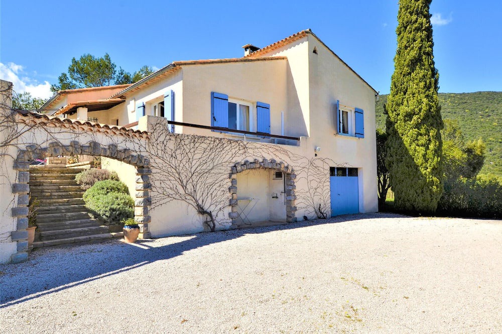 Photo of Outdoor in Pompignan