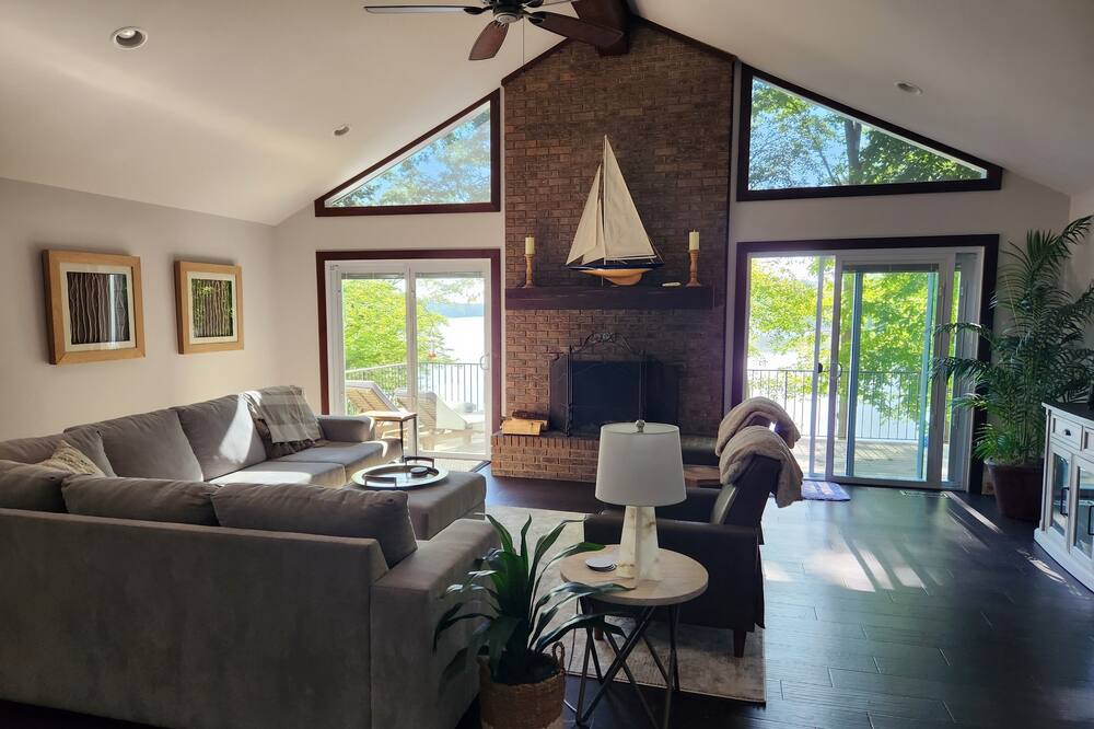 Photo of Livingroom in Buckhead