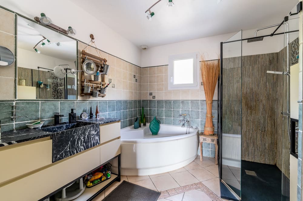 Photo of Bathroom in Arthon-en-Retz