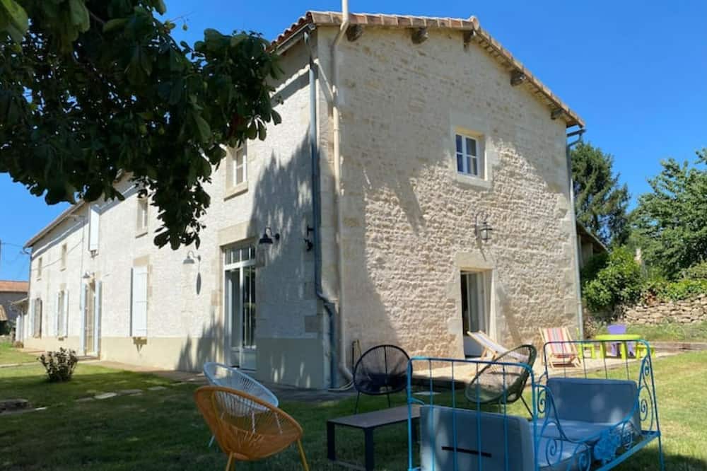 Photo of Outdoor in Rouvre