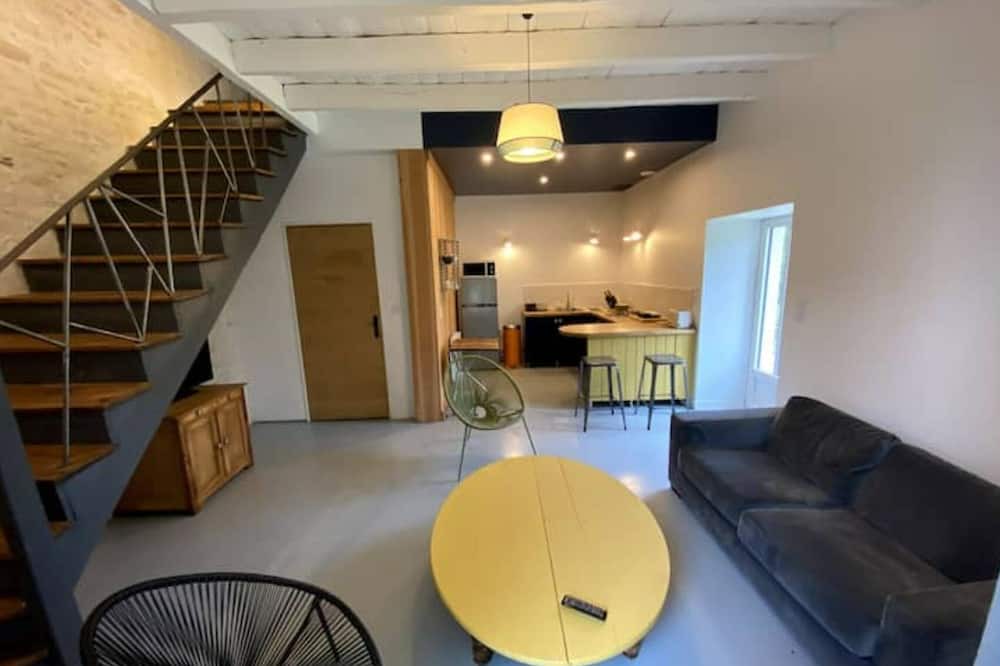 Photo of Livingroom in Rouvre