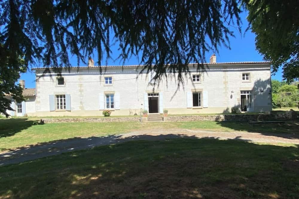 Photo of Outdoor in Rouvre