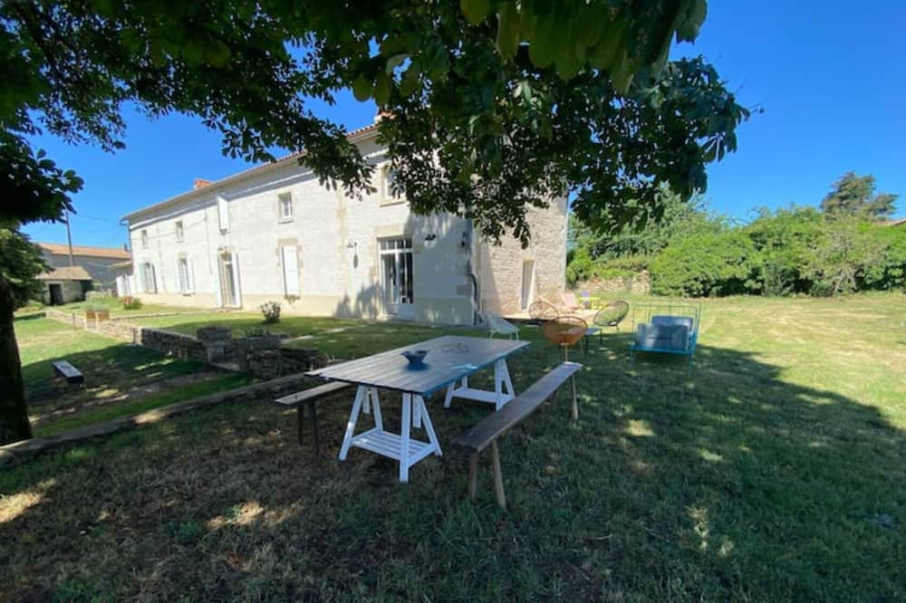 Photo of Outdoor in Rouvre