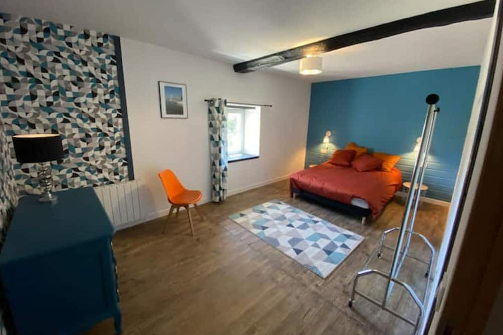Photo of Bedroom in Rouvre