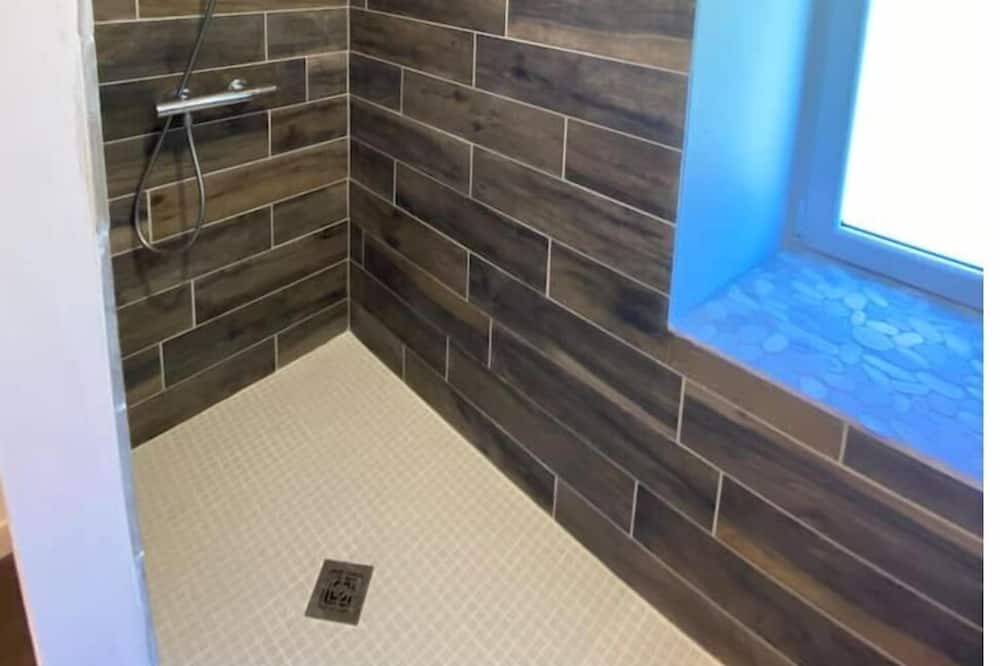 Photo of Bathroom in Rouvre