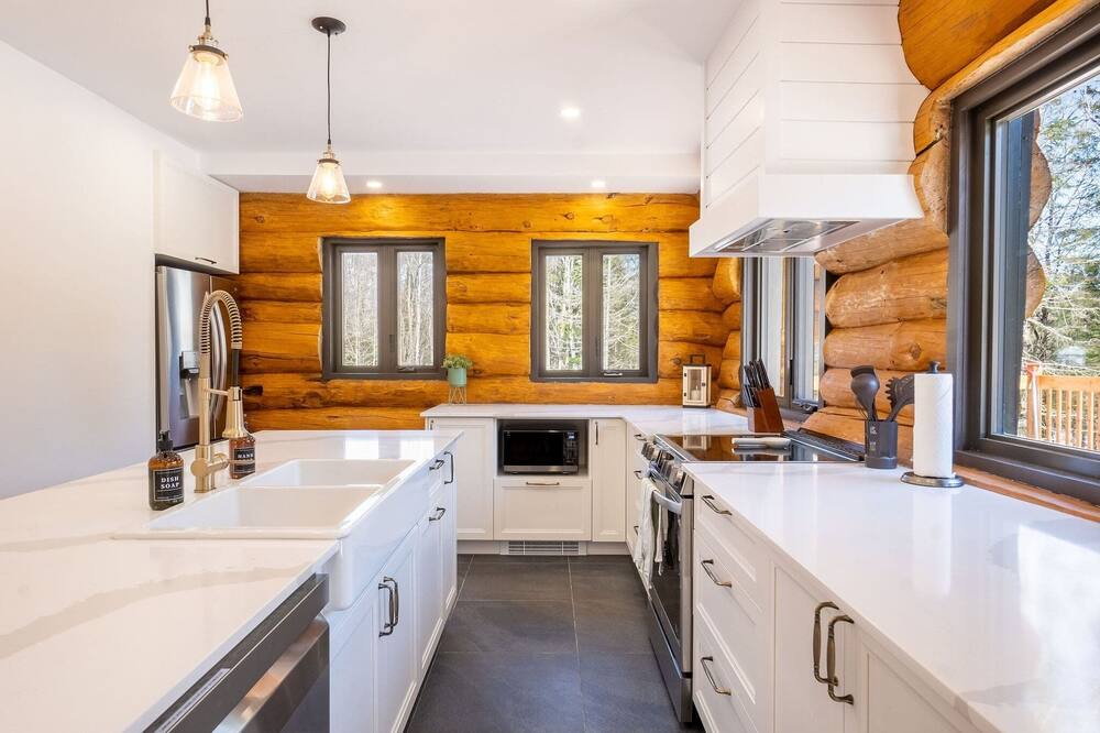 Photo of Kitchen in St-Adolphe-d'Howard