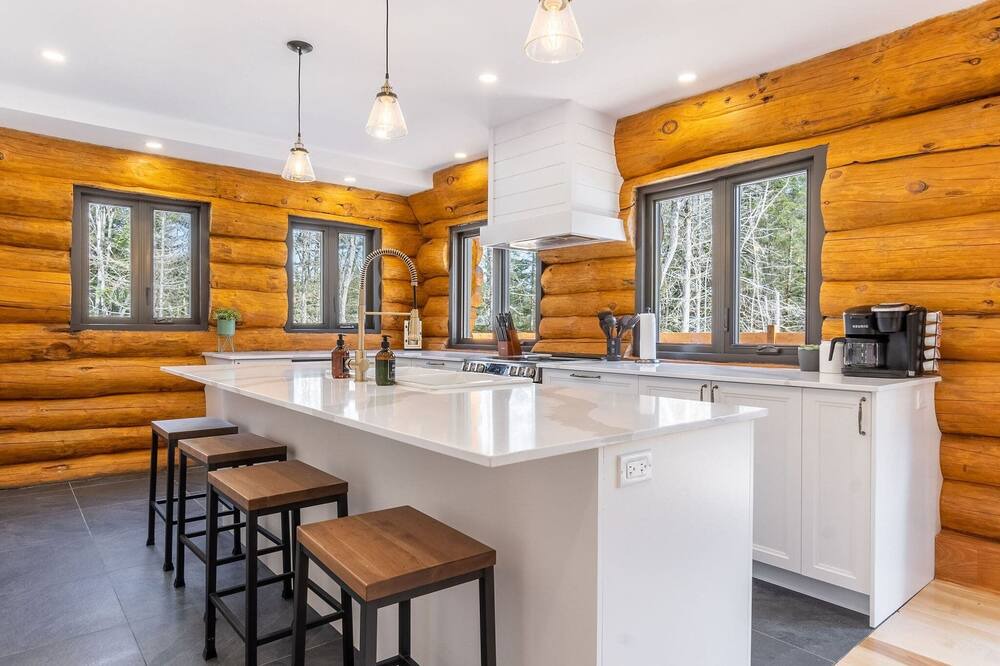 Photo of Kitchen in St-Adolphe-d'Howard