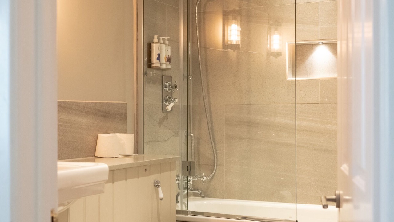 Photo of Bathroom in Coln St Aldwyns