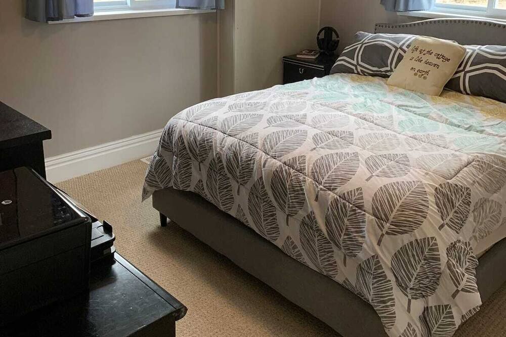 Photo of Bedroom in Haliburton