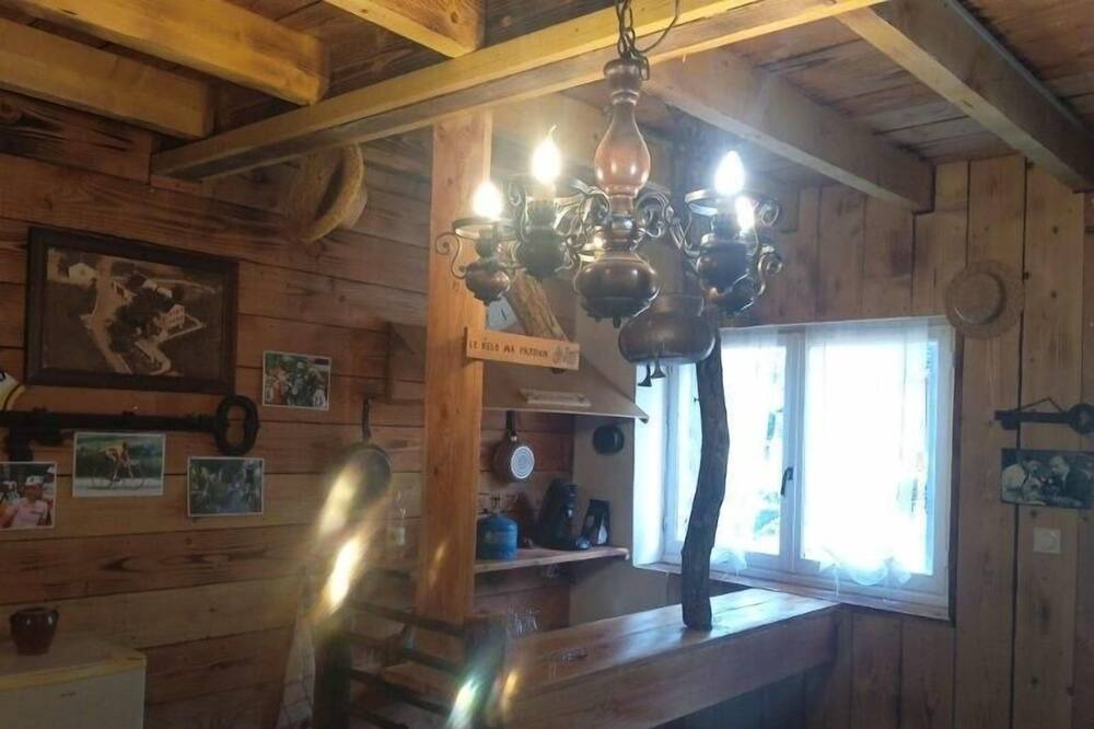 Photo of Kitchen in Cussy-en-Morvan
