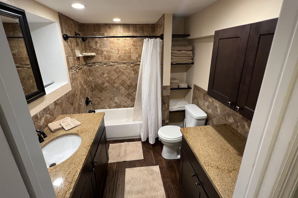 Photo of Bathroom in Kings Park