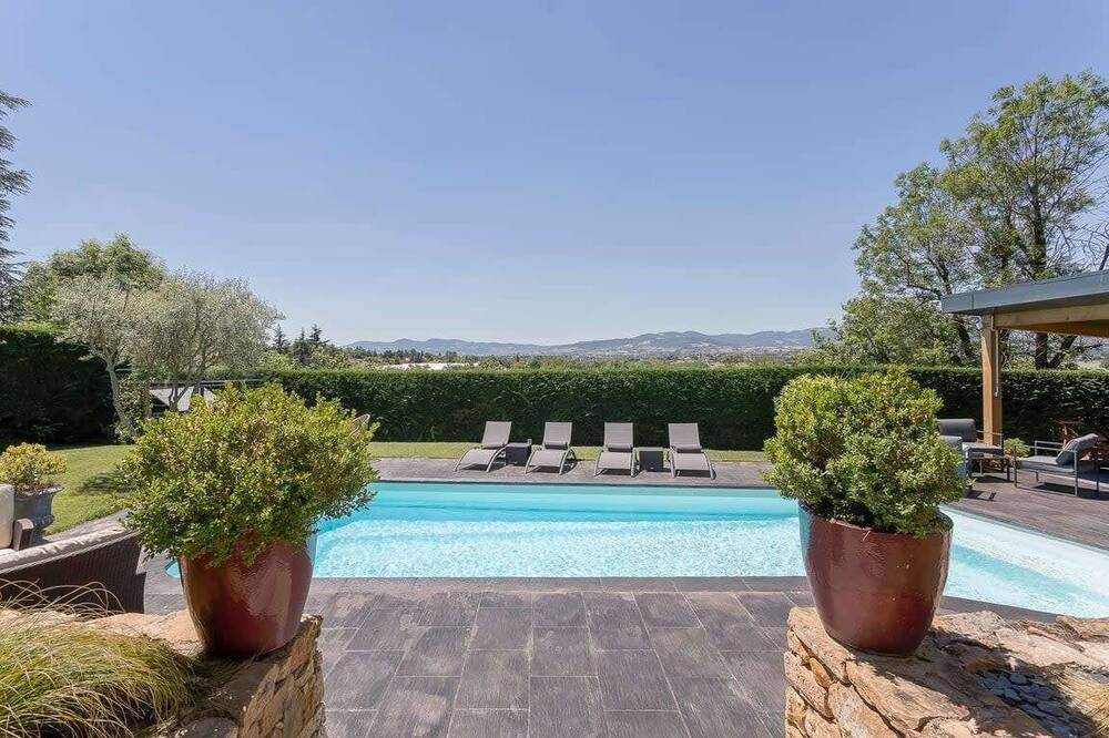 Photo of Outdoor in Francheville