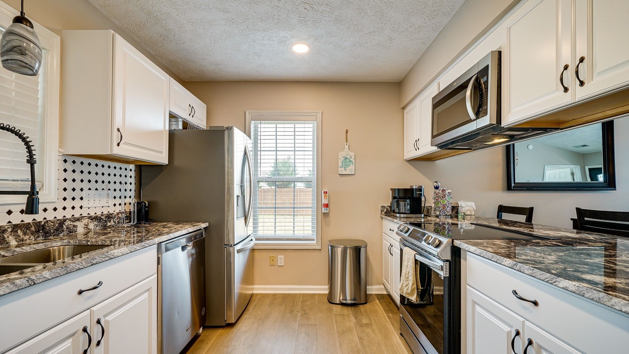 Photo of Kitchen in Murraysville