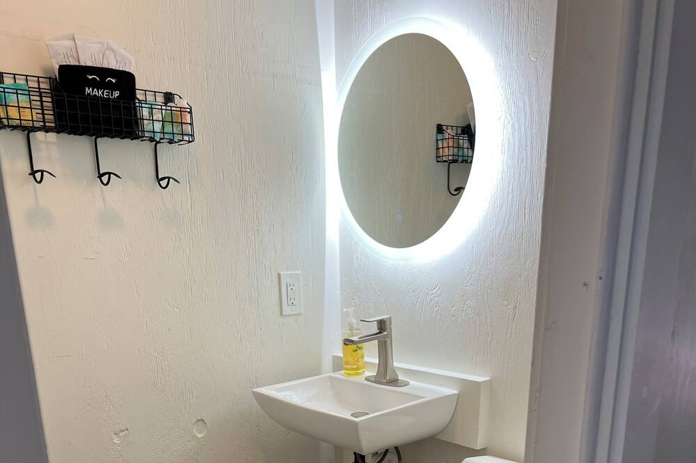 Photo of Bathroom in Hays