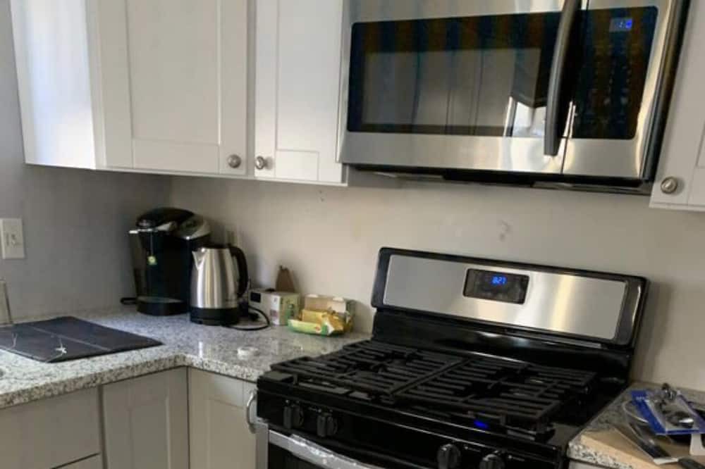 Photo of Kitchen in Newington