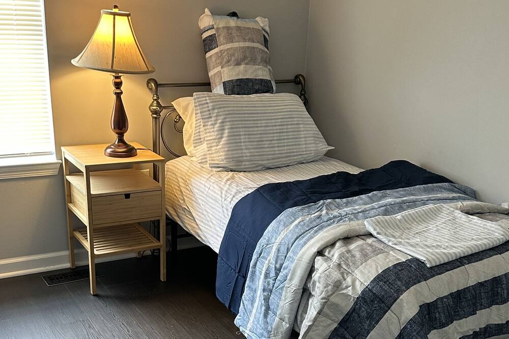 Photo of Bedroom in Newington