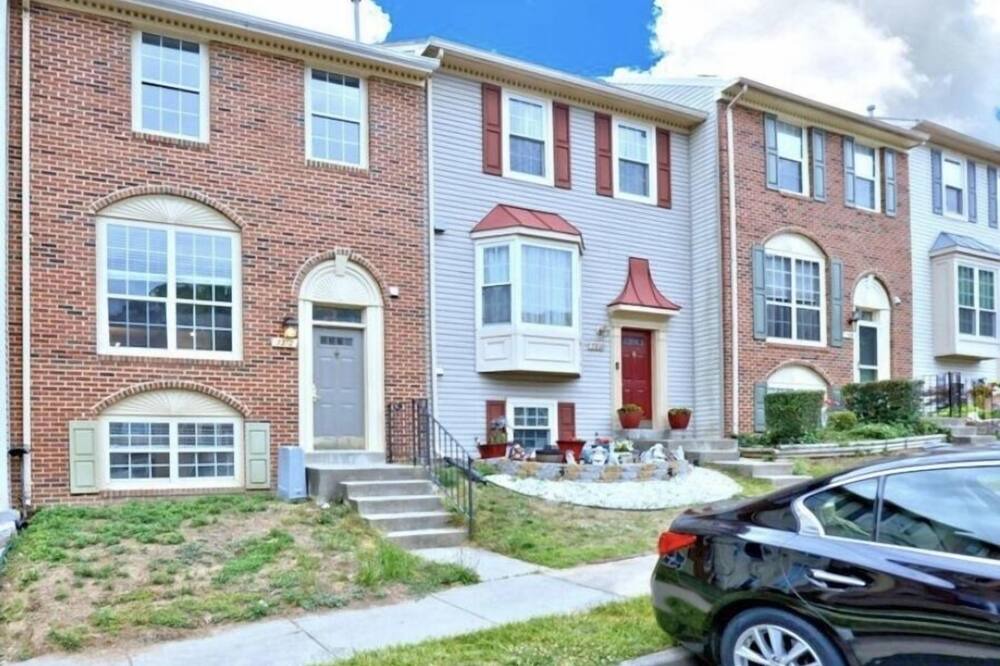 Photo of Outdoor in Newington