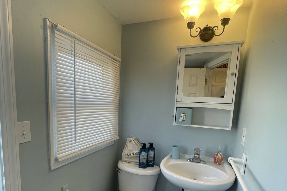 Photo of Bathroom in Ocean Beach III