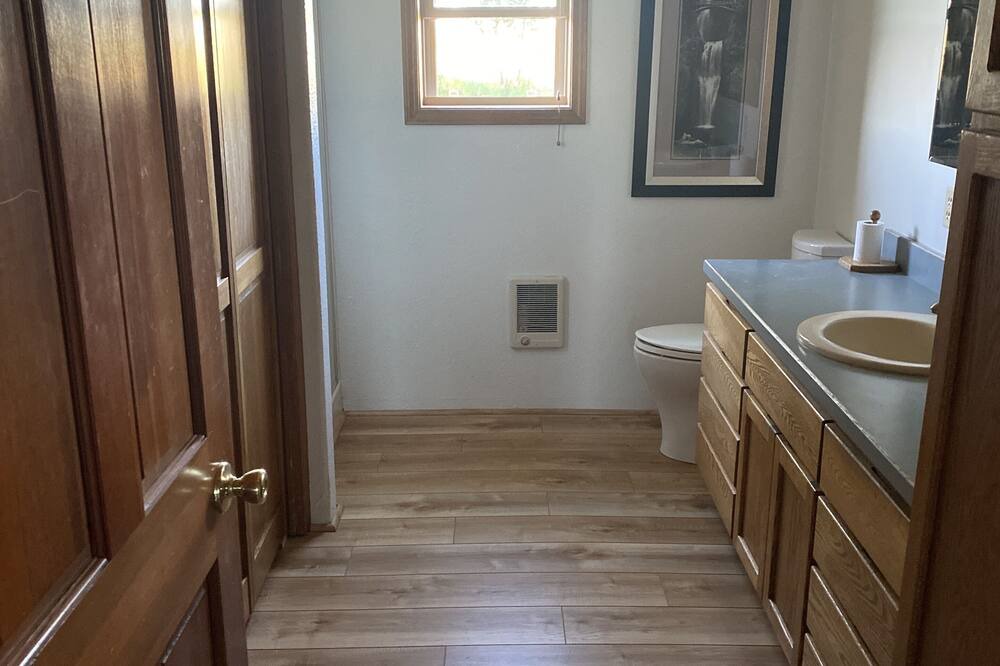 Photo of Bathroom in Crooked River Ranch