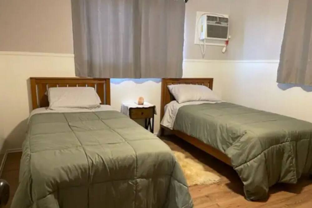 Photo of Bedroom in Wofford Heights
