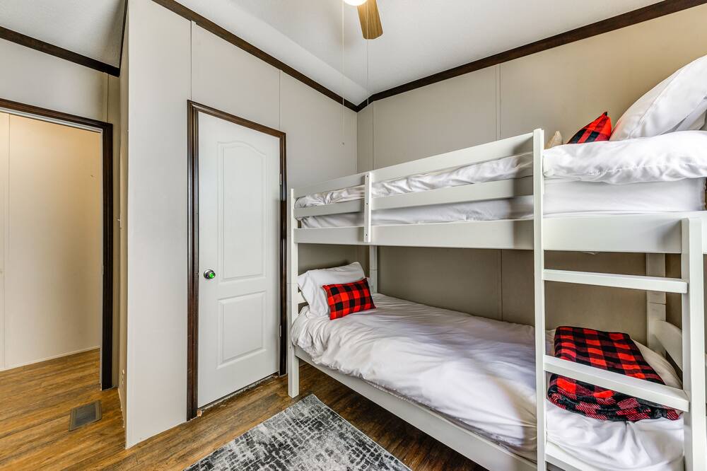 Photo of Bedroom in Mayhill