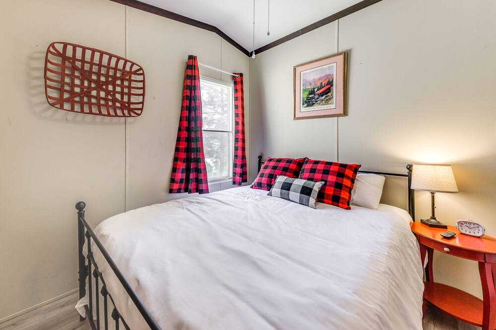 Photo of Bedroom in Mayhill