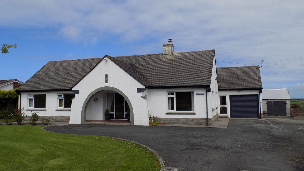 Photo of Others in Wainhouse Corner