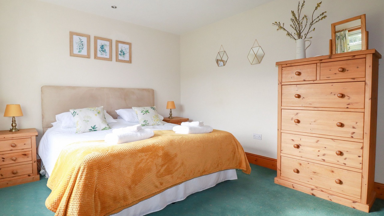 Photo of Others in Wainhouse Corner