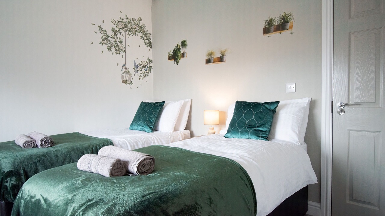 Photo of Others in Little Hulton