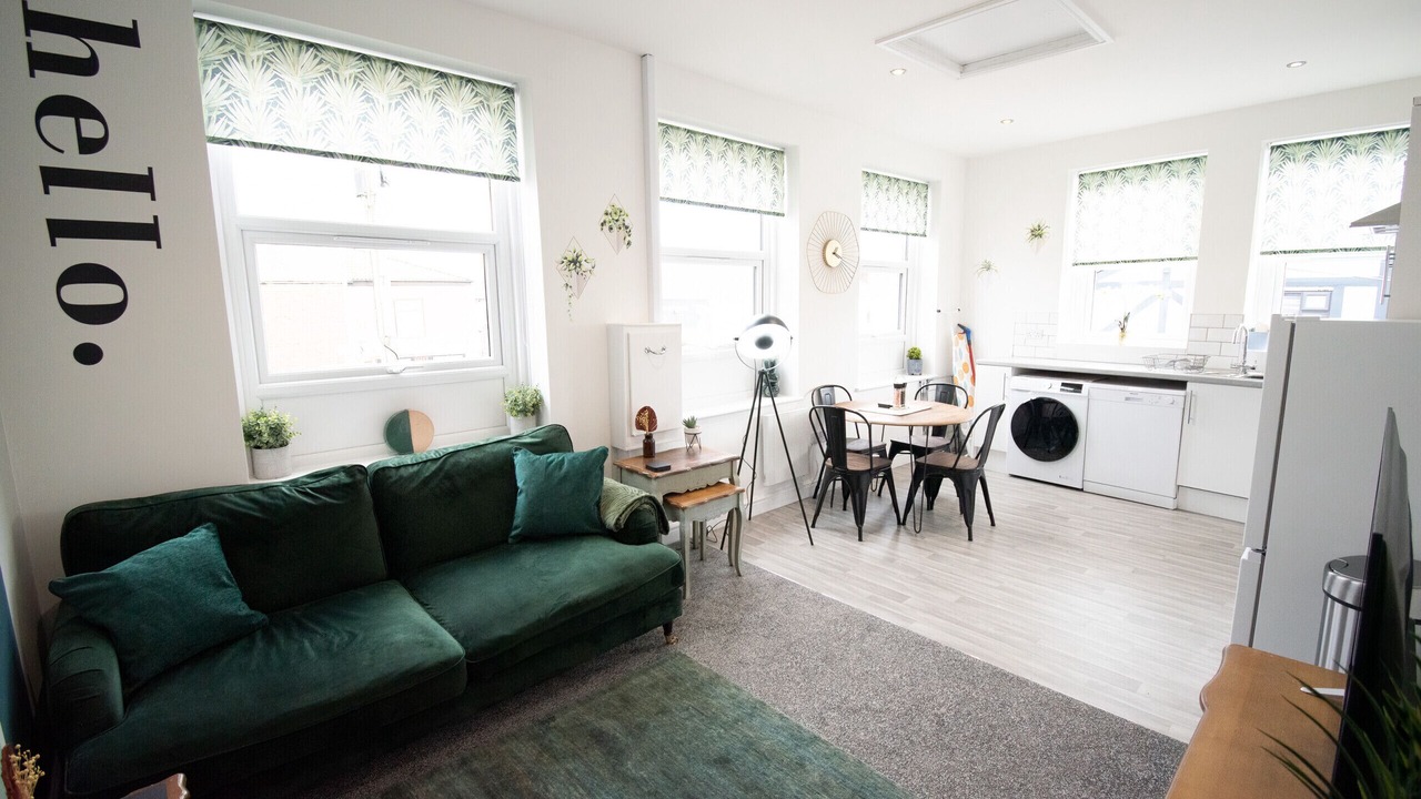 Photo of Livingroom in Little Hulton