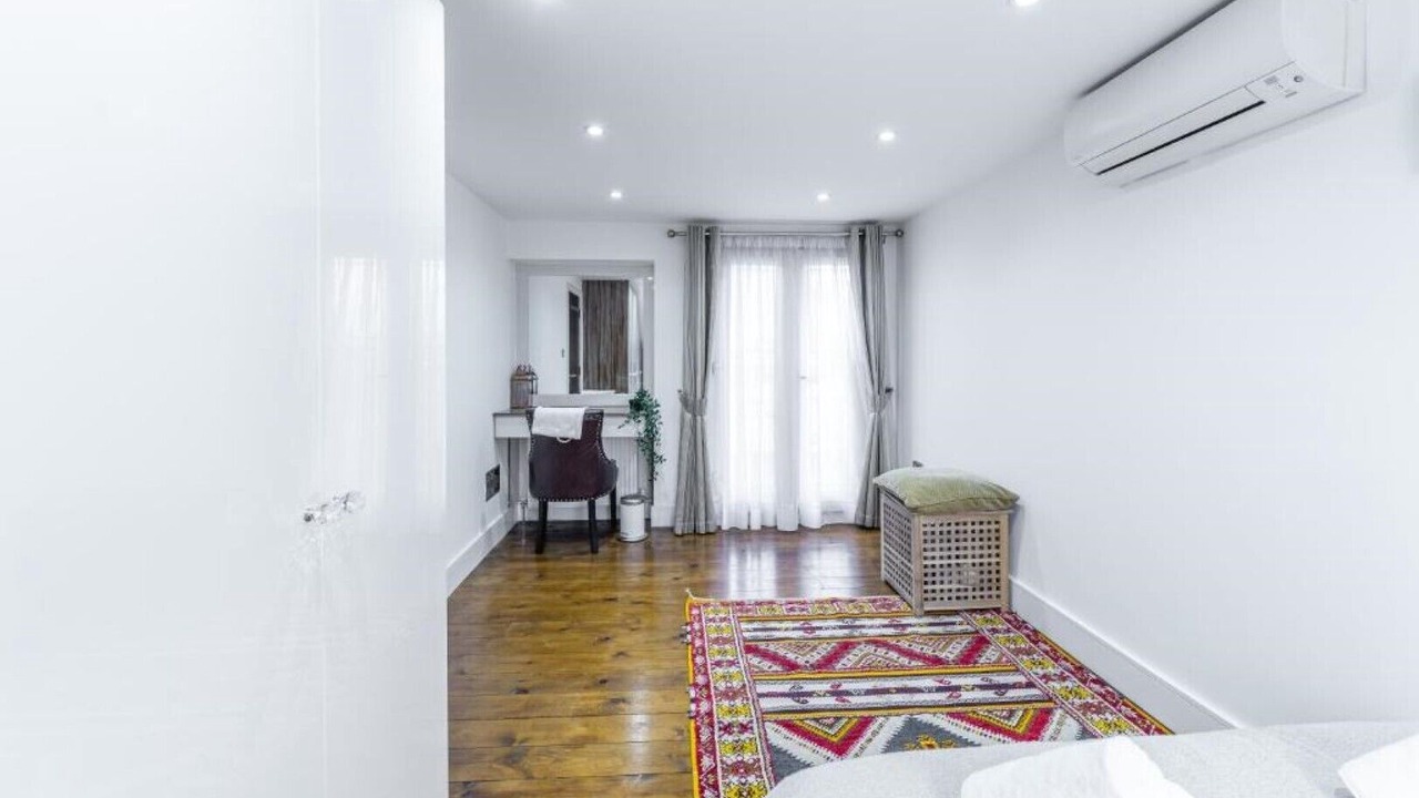 Photo of Others in Loxford