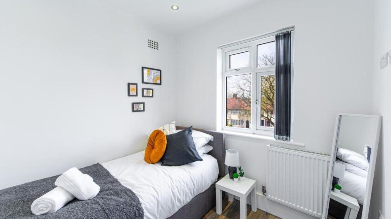 Photo of Others in Arnos Grove