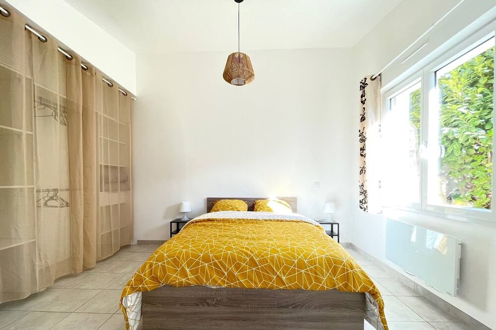 Photo of Bedroom in Bagnols-sur-Ceze