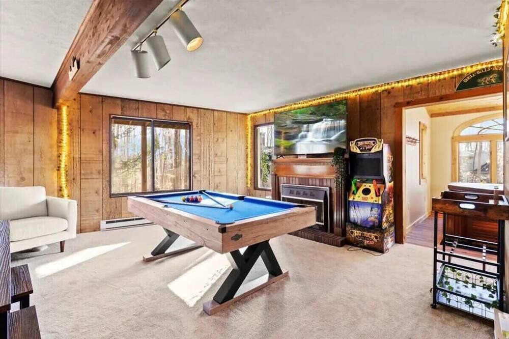 Photo of Bedroom in Pocono Pines