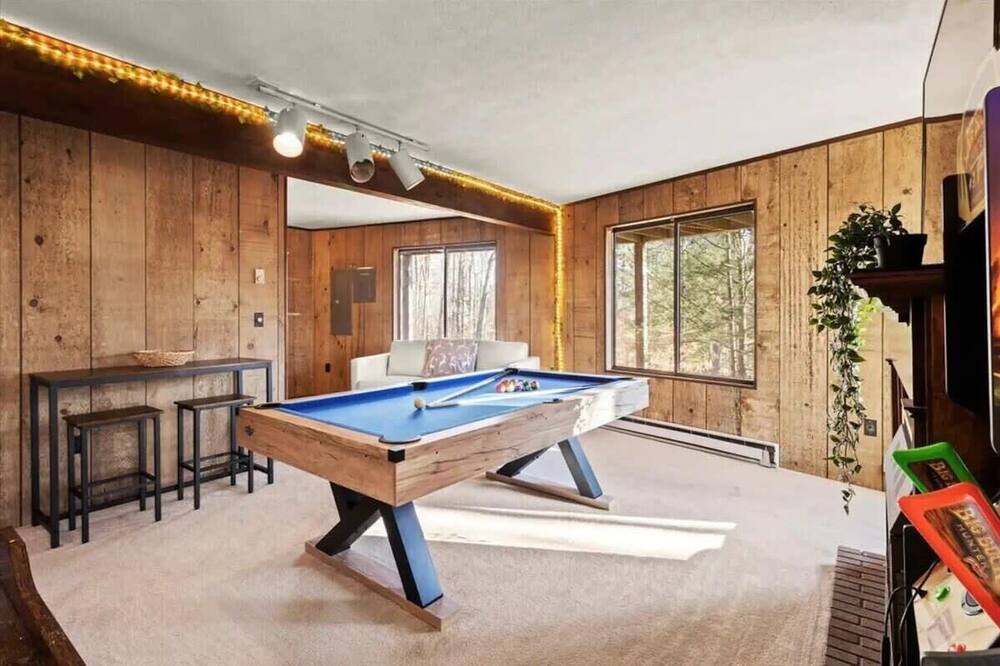 Photo of Bedroom in Pocono Pines