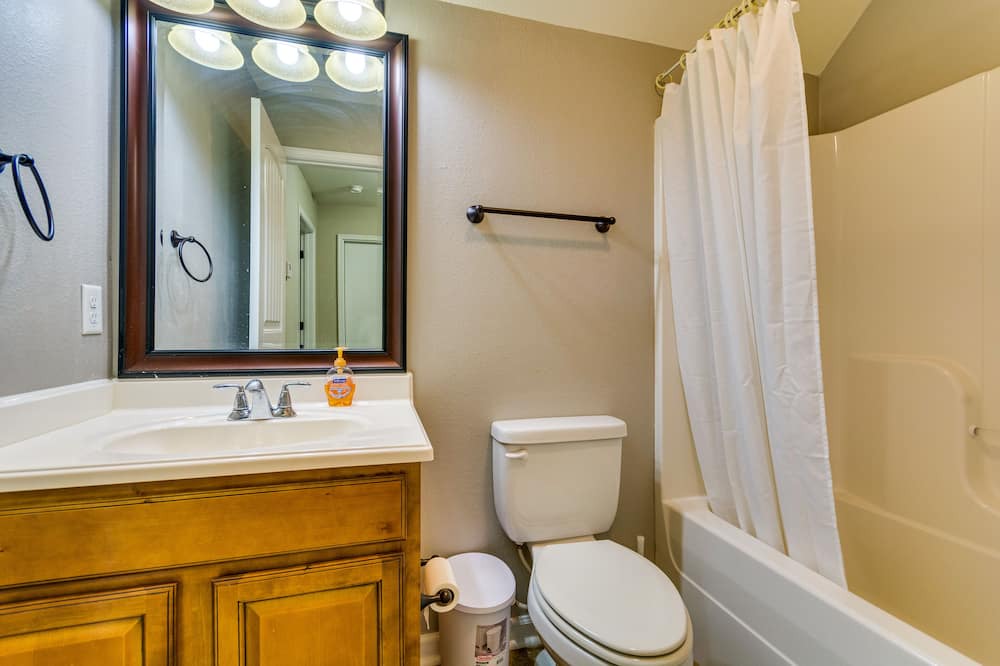 Photo of Bathroom in Bryant