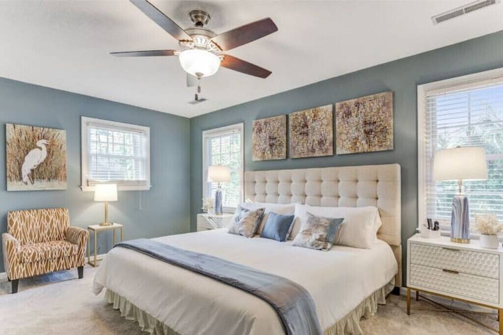 Photo of Bedroom in Summerville
